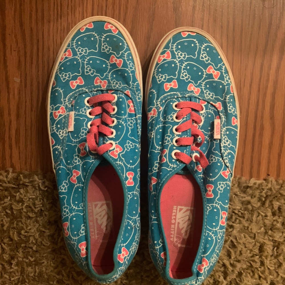 Hello Kitty Vans
